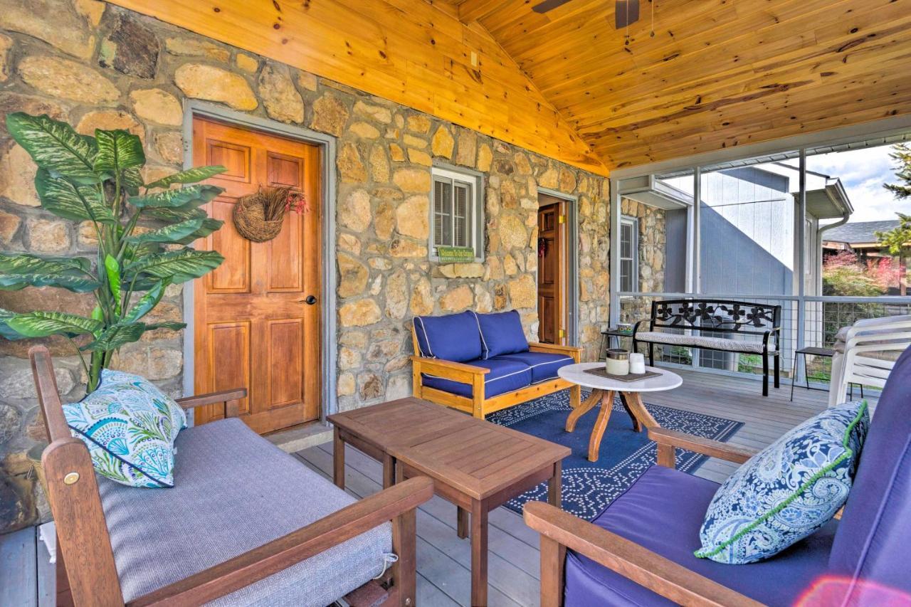 The Rock Cottage In Hot Springs Screened Porch! Exterior photo